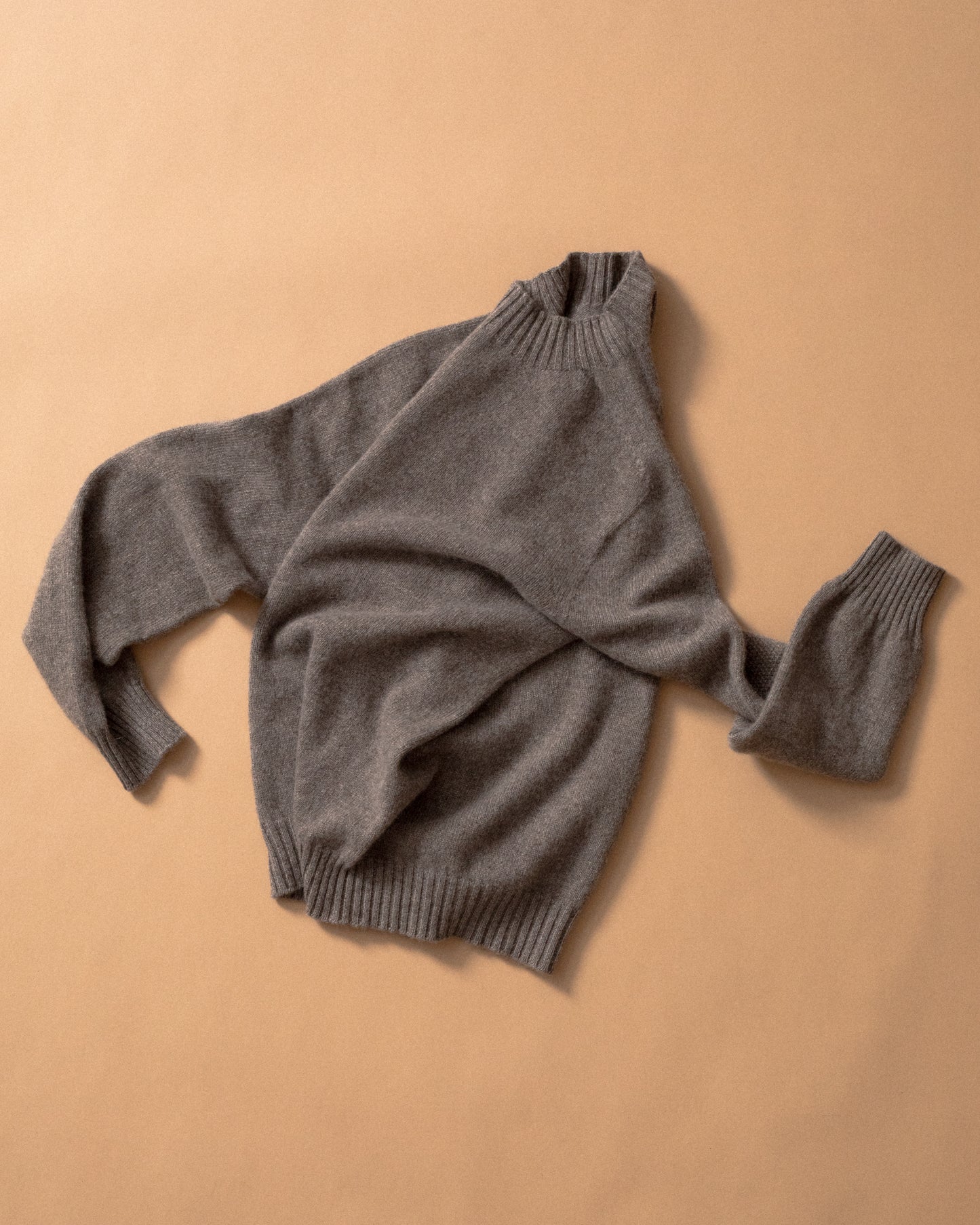 KN-00001-WS22 - Shadow Patch Mock Neck