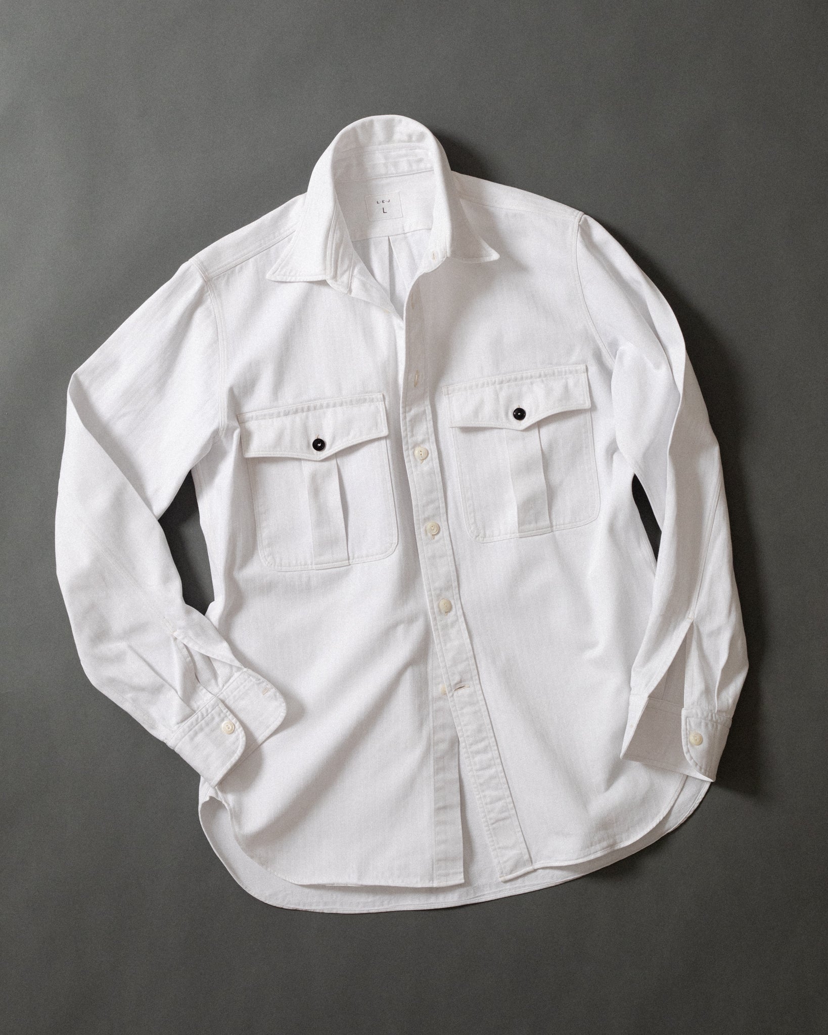 NU-00001-W0 - 2 Pocket RN Work Shirt – L · E · J