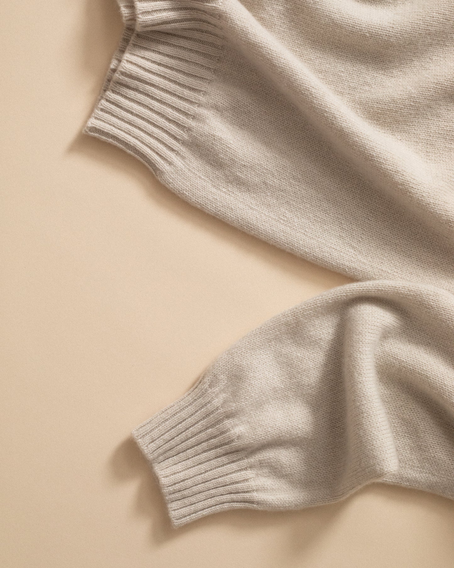 KN-00001-WS0 - Shadow Patch Mock Neck