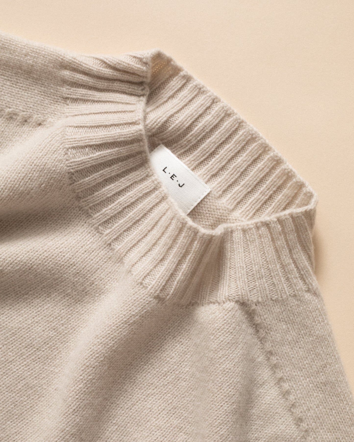 KN-00001-WS0 - Shadow Patch Mock Neck