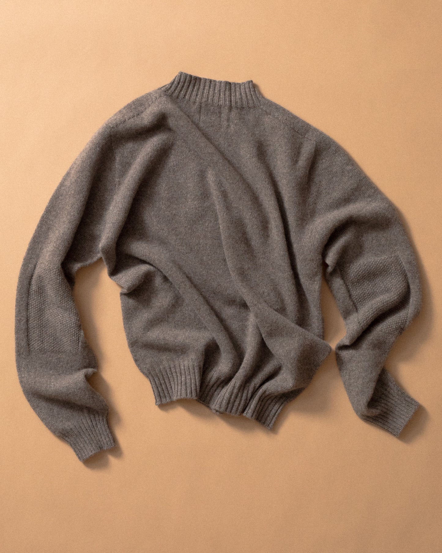 KN-00001-WS22 - Shadow Patch Mock Neck