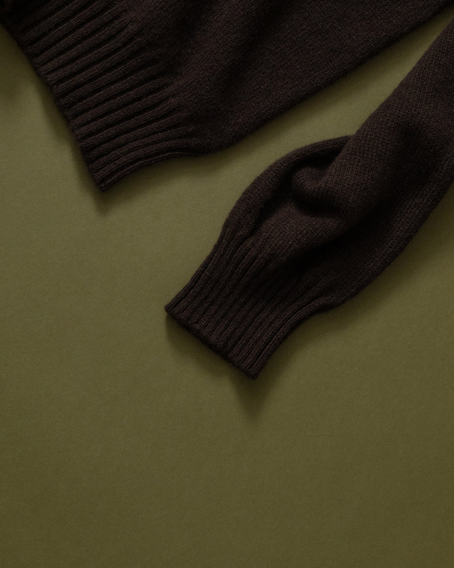 KN-00001-WS6 - Shadow Patch Mock Neck