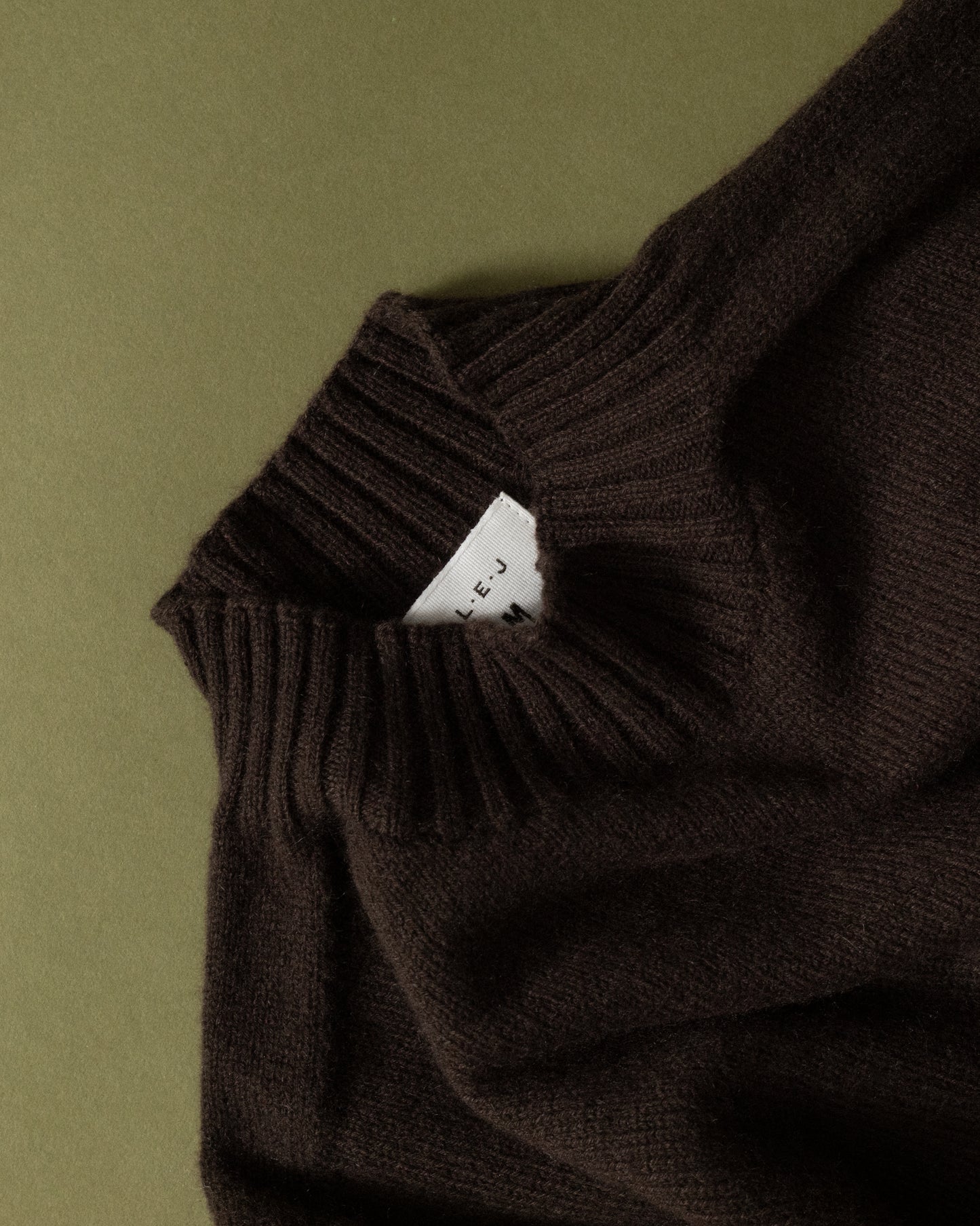 KN-00001-WS6 - Shadow Patch Mock Neck