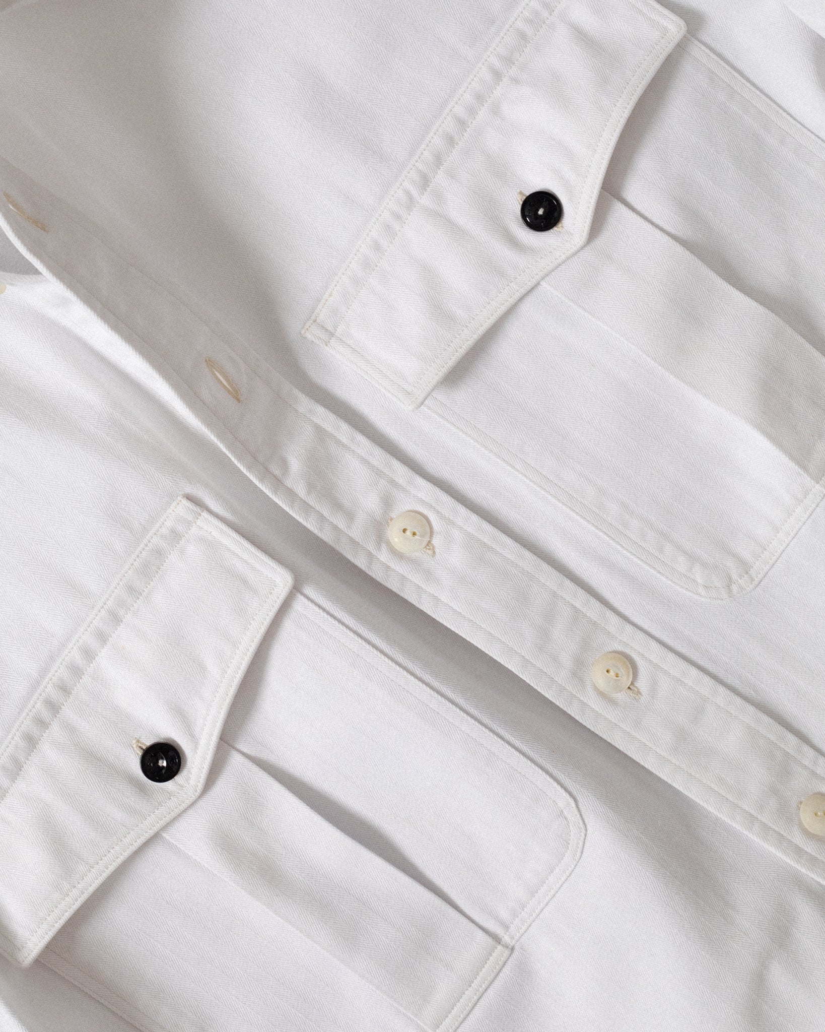 NU-00001-W0 - 2 Pocket RN Work Shirt – L · E · J
