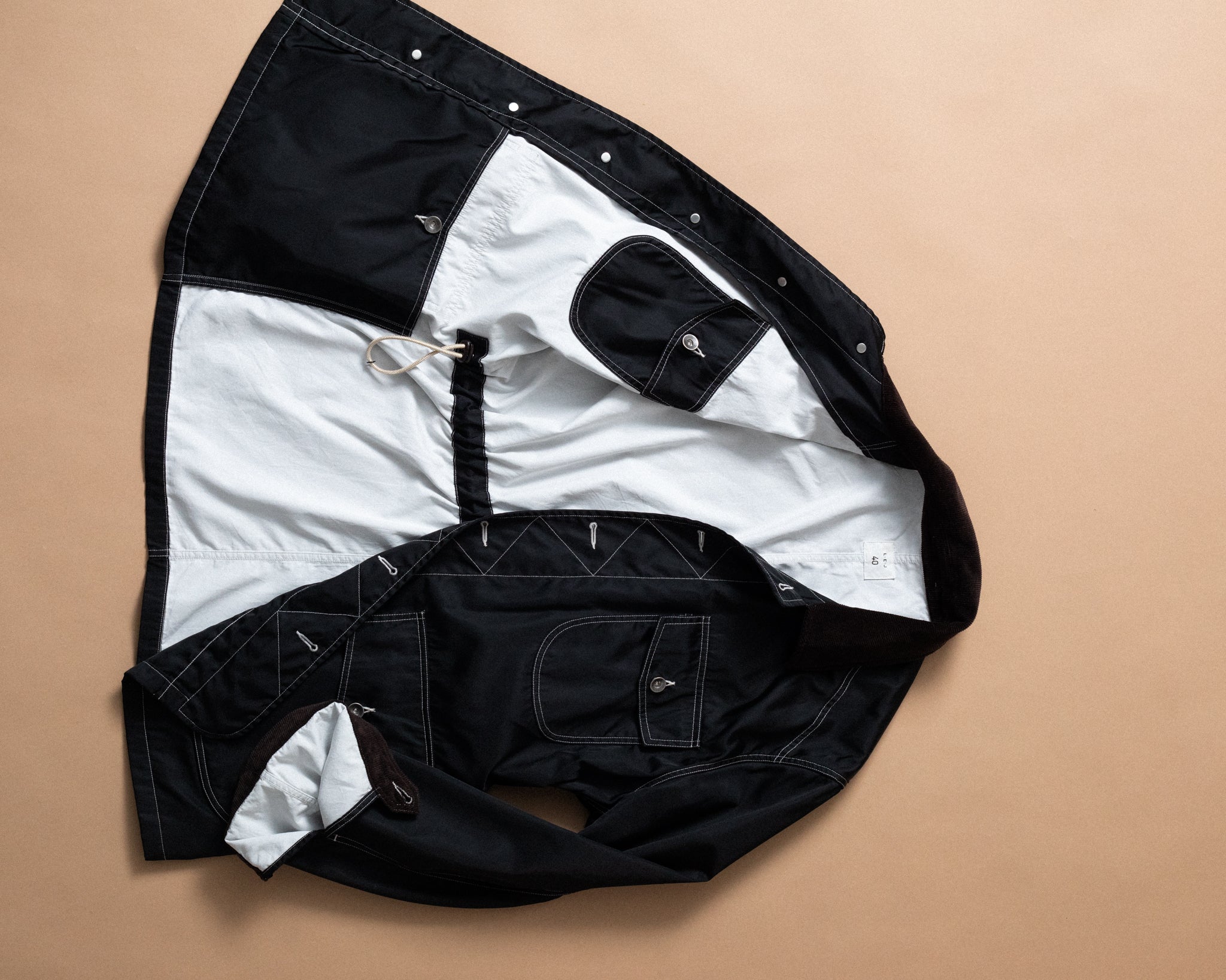 NU-00030-XSB - Field Plage – L · E · J