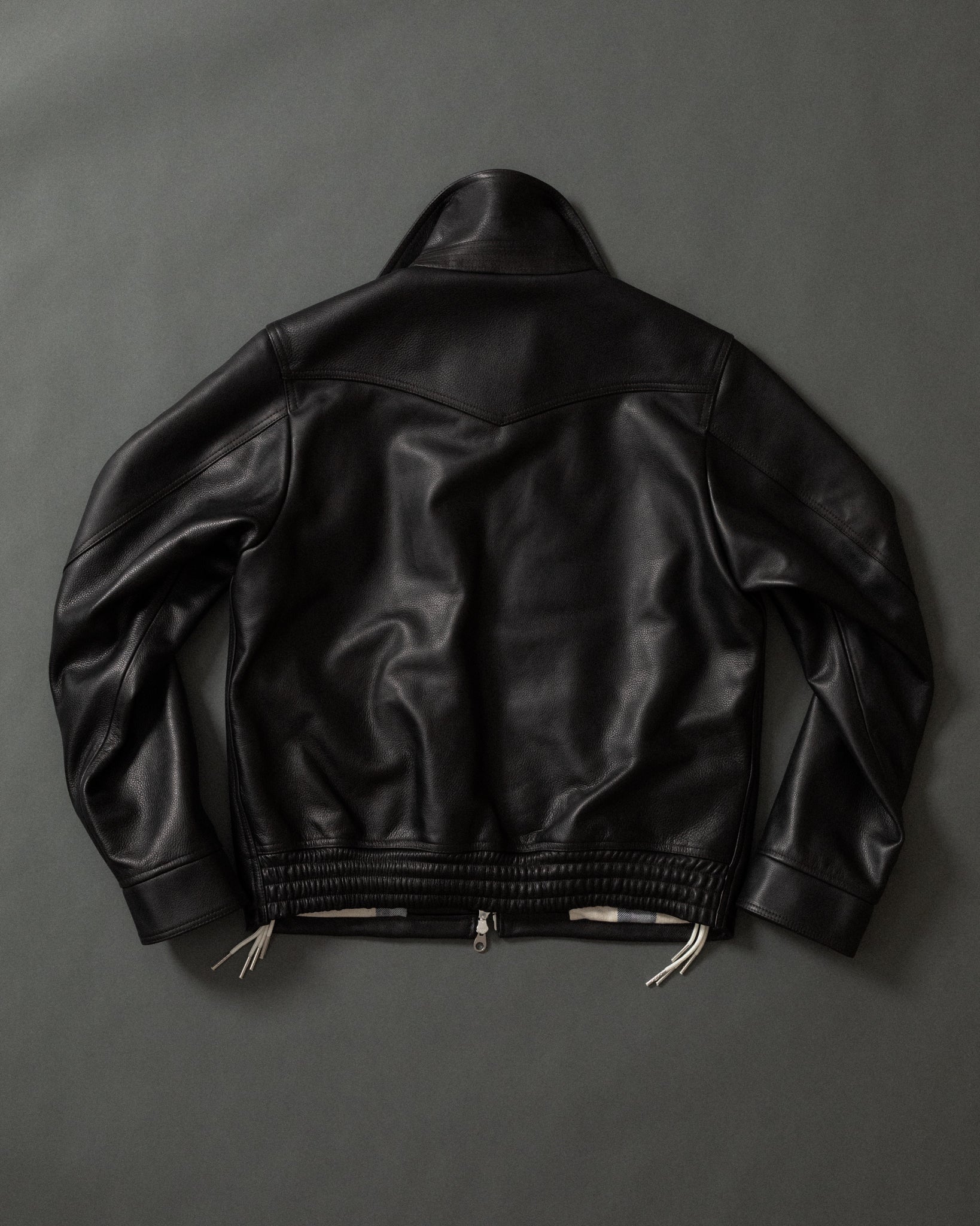 JK-00001-CUB - Cinch Back Blouson – L · E · J
